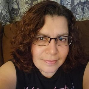 Meet your Posher, Dania